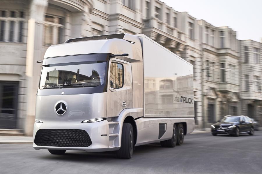  Mercedes-Benz Urban eTruck 2016 года  (фото 32 из 33)